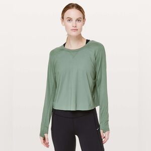 Lululemon Another Lap Strong Long‎ Sleeve
Dark Forest green size 6
